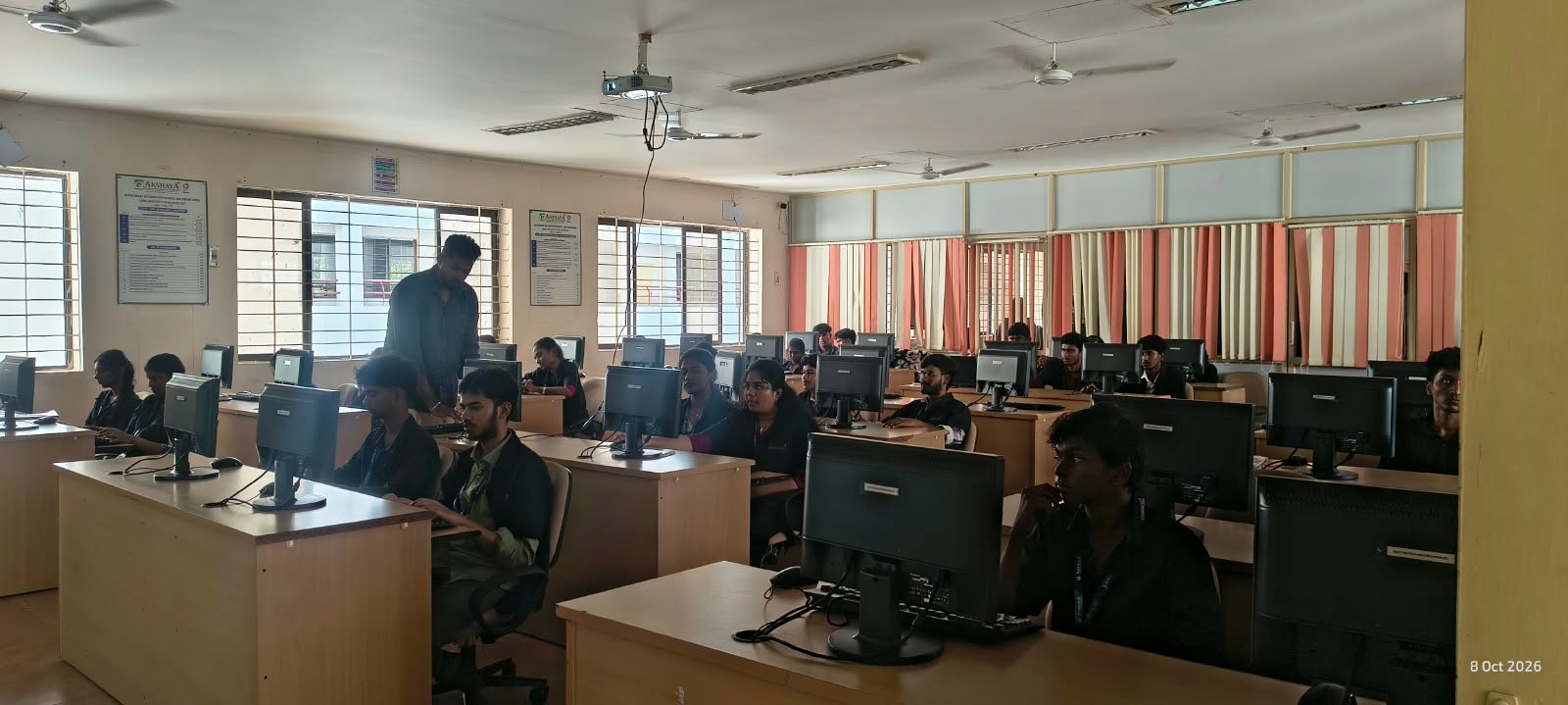 Digital Findr digital marketing training session with students